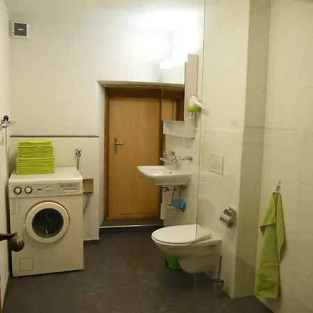 Chasa Marugg - Fuer 4-5 Personen, 70m2 Apartment Scuol